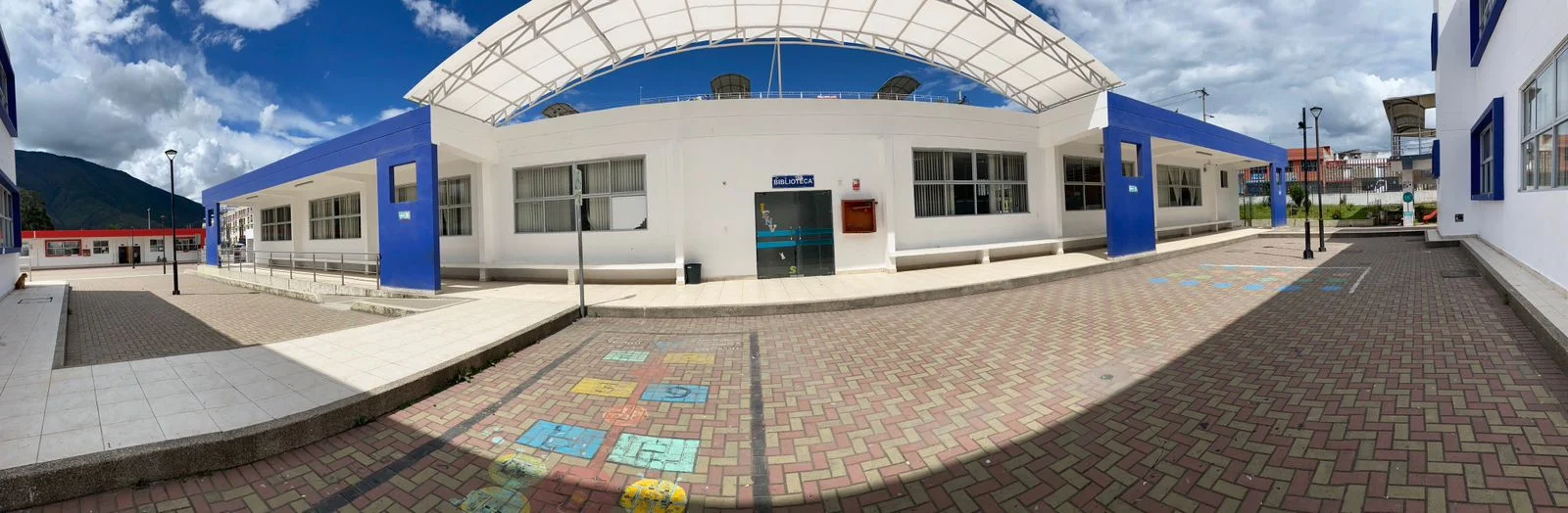 Biblioteca - Tour 360°